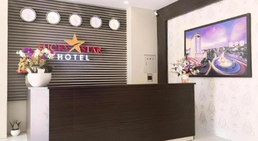 Lucky Star Hotel Buon Ma Thuot Buitenkant foto
