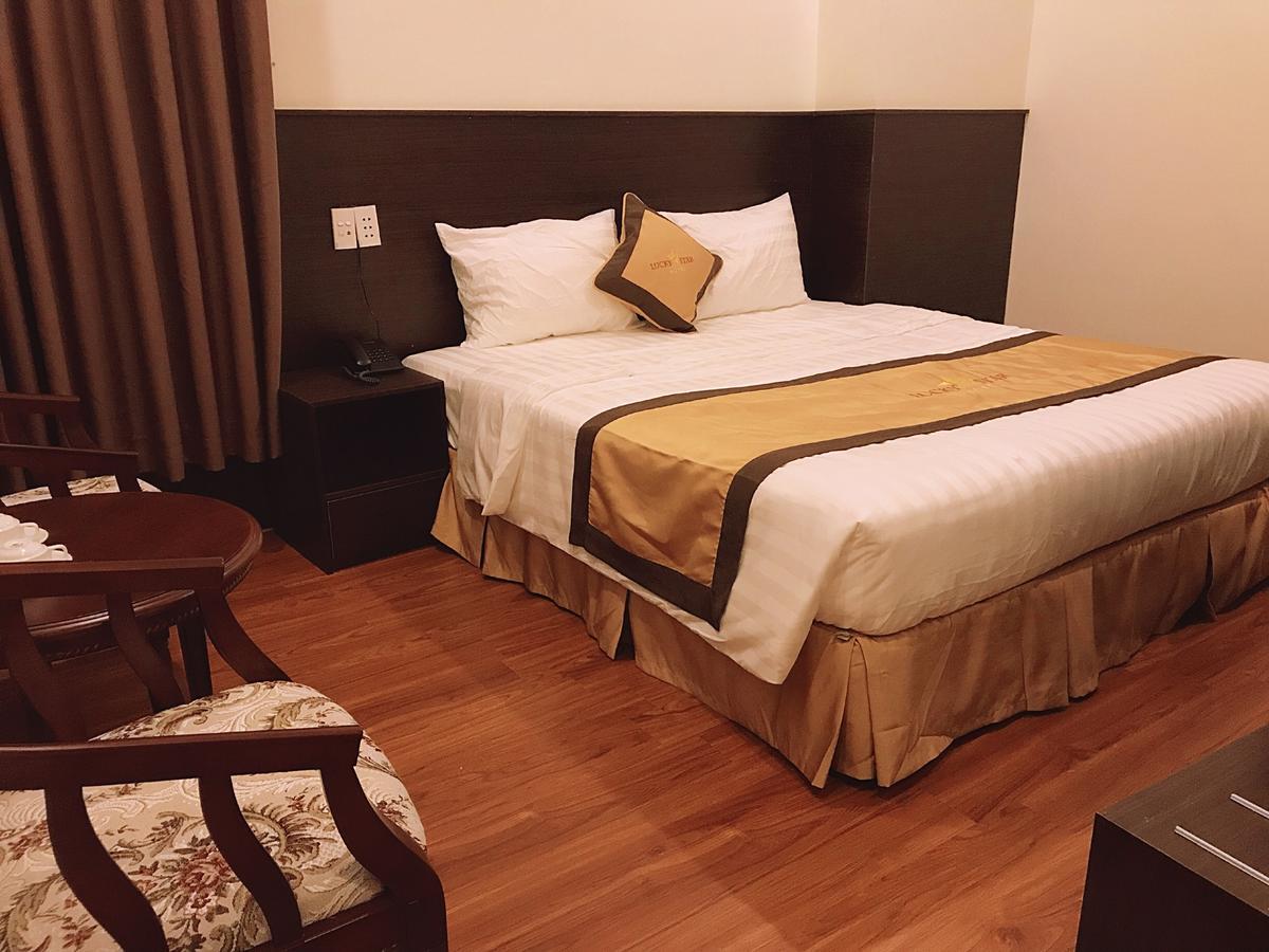 Lucky Star Hotel Buon Ma Thuot Buitenkant foto